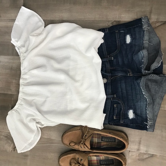 Off shoulder top - Picture 2 of 3